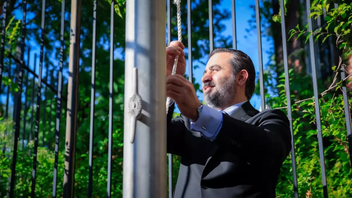 Suriye Bayrağı Washington’da Dalgalanıyor