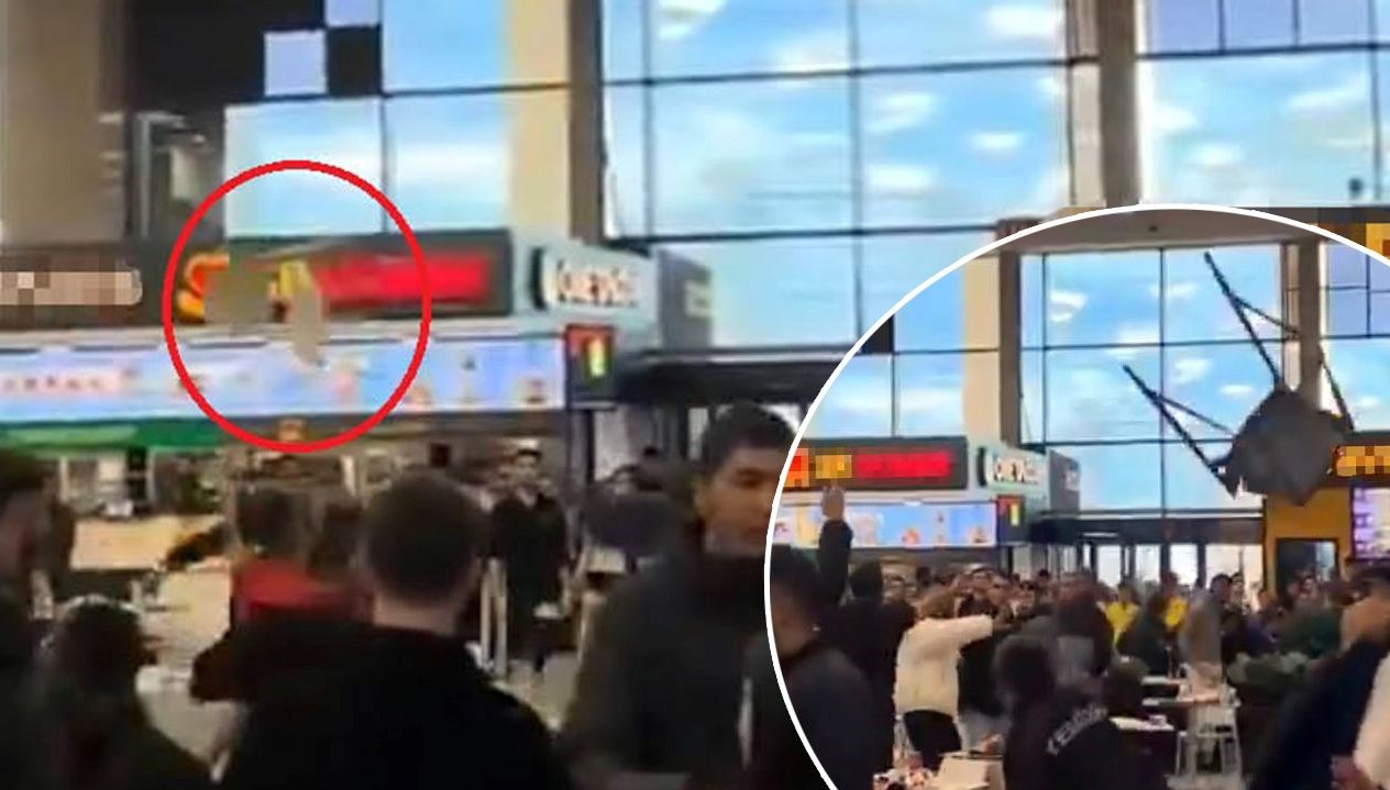 avmde yemek kati karisti sandalyeler havada ucustu KSyumfdT.jpg