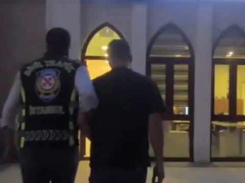 Sosyal medyada paylasti polis harekete gecti umraniyede makas atan surucuye rekor ceza 2nffHdTS